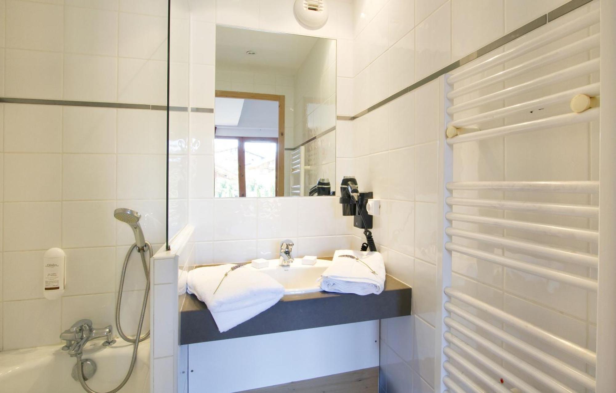 Residence Odalys Les Belles Roches Нотр-Дам-Дьо-Белкомб Екстериор снимка