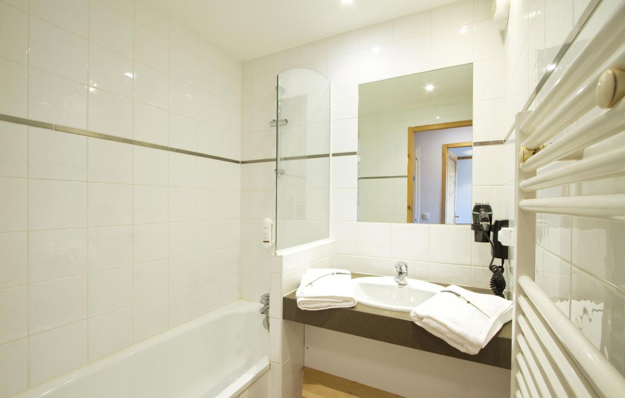 Residence Odalys Les Belles Roches Нотр-Дам-Дьо-Белкомб Екстериор снимка